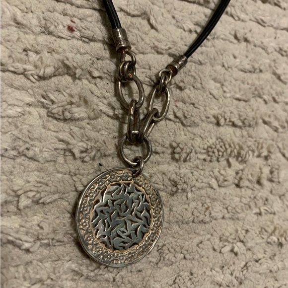 Silpada N1711 Black Leather Sunburst Filigree Sterling Silver Necklace - Picture 2 of 3